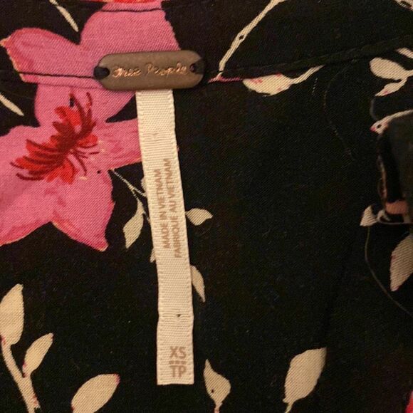 Free People Lighten Up Dress Floral on Black long sleeve with tie waist Sz XS - Picture 14 of 15